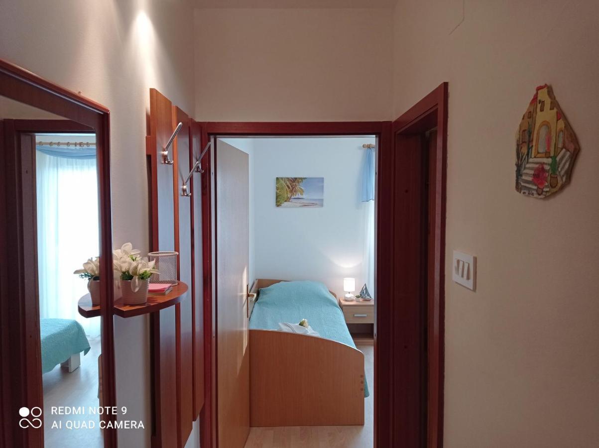 Apartment Milotic Ловран Екстер'єр фото