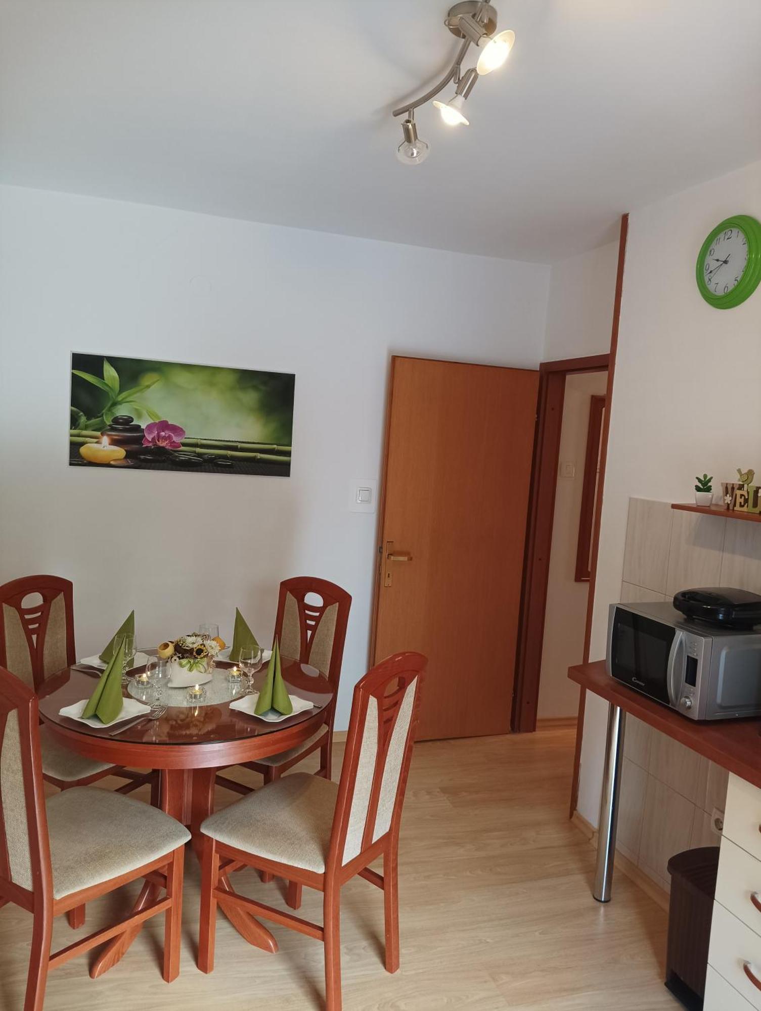 Apartment Milotic Ловран Екстер'єр фото